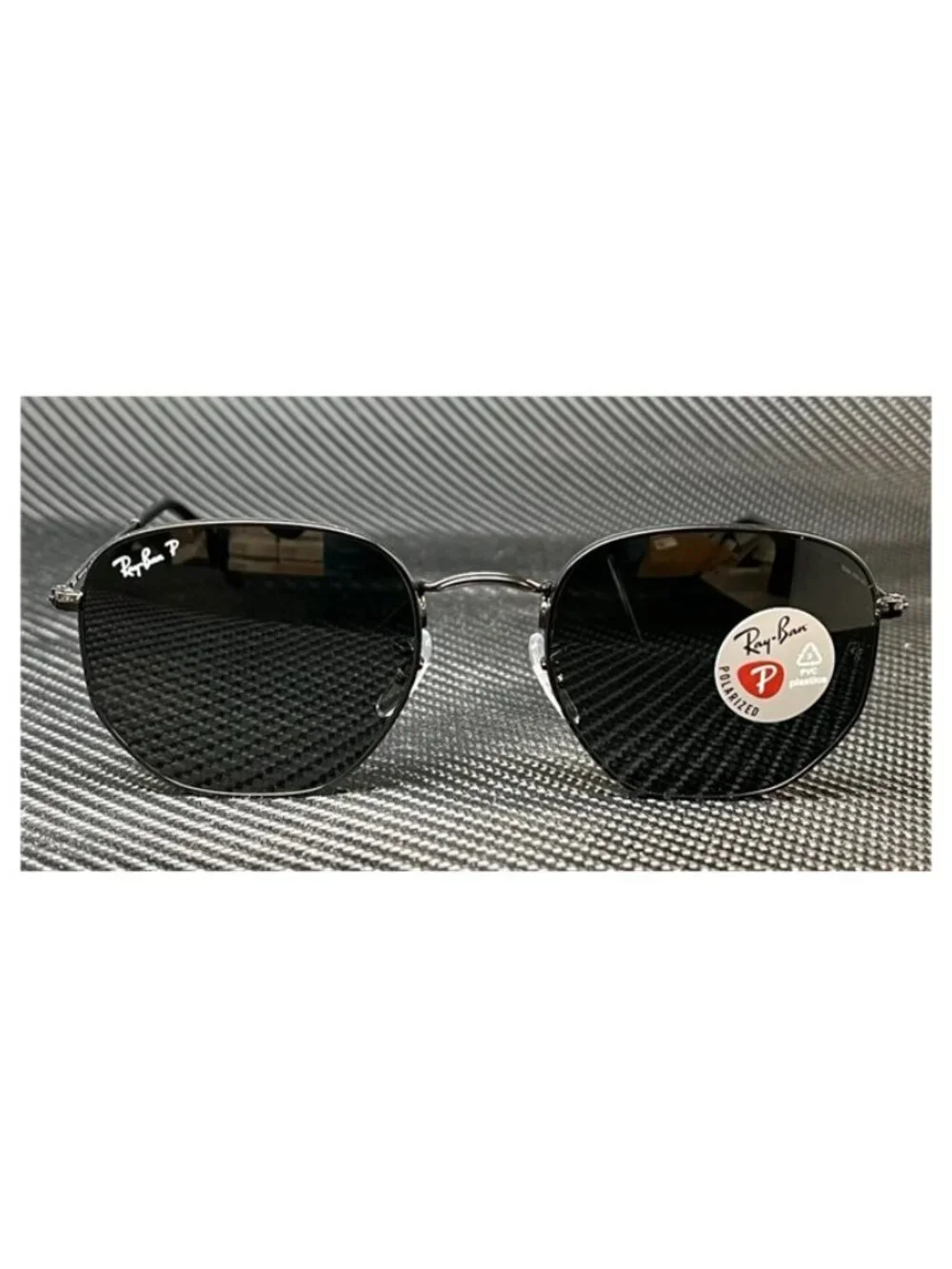New Ray-Ban Men  Black Sunglasses  54- 21- 145